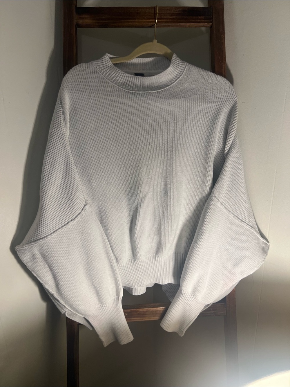Women's Free People Crewneck Balloon-Sleeve Sweater Size M